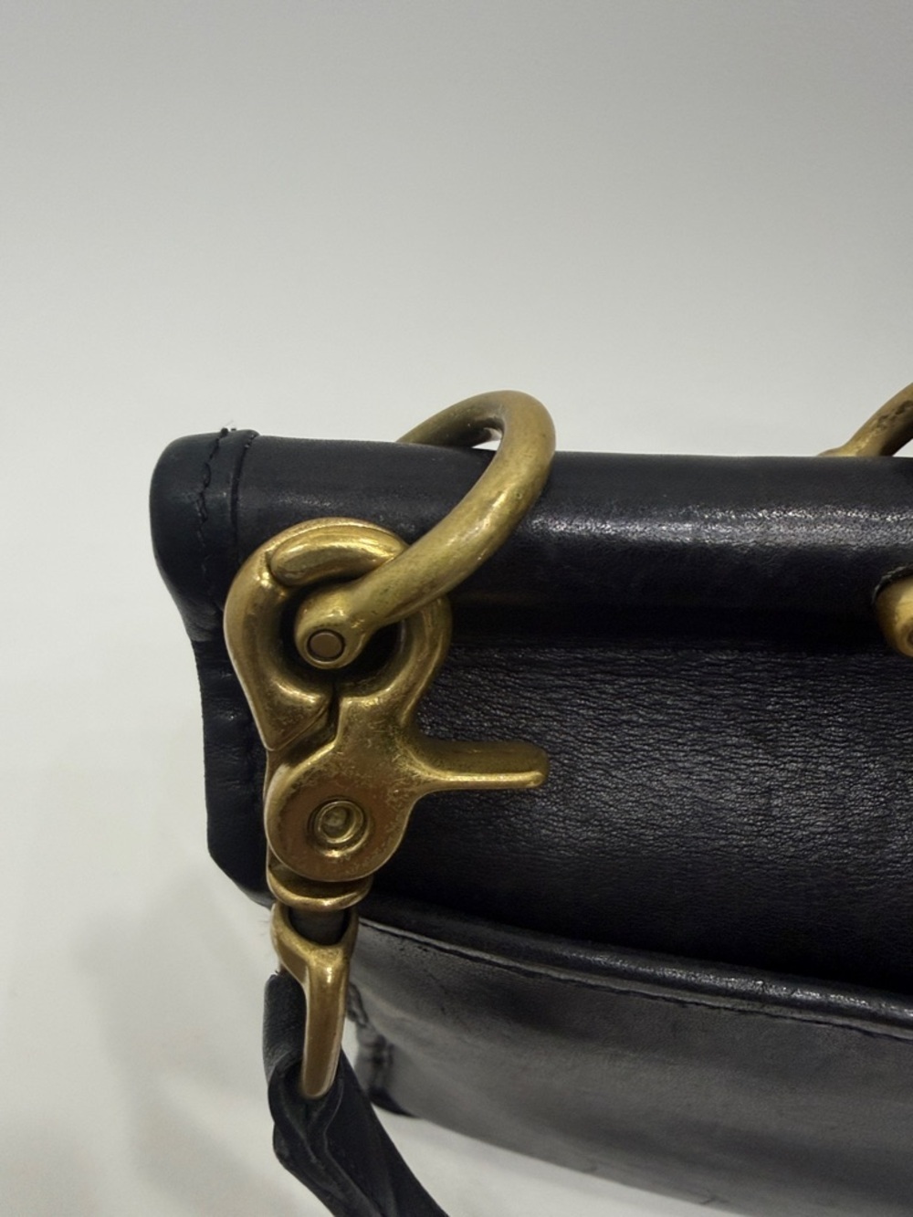 Vintage Coach Willis black shoulder bag. - Picture 4 of 16